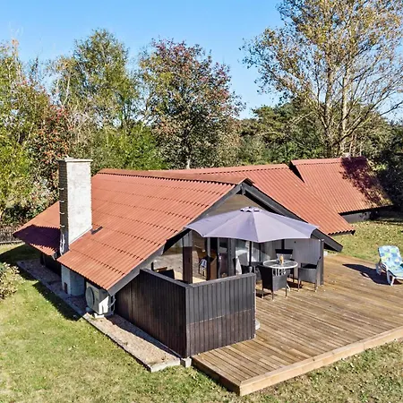 Lovely In With Wifi Holiday home
